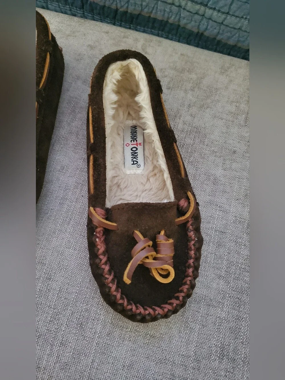 Minnetonka Kid's Cassie Slippers